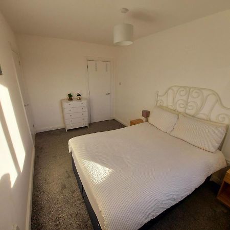 Teddy Bears' 3-Bedroom Maisonette ซอลท์โคทส์ ภายนอก รูปภาพ
