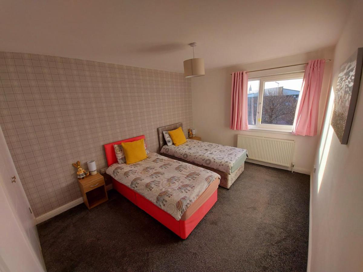 Teddy Bears' 3-Bedroom Maisonette ซอลท์โคทส์ ภายนอก รูปภาพ